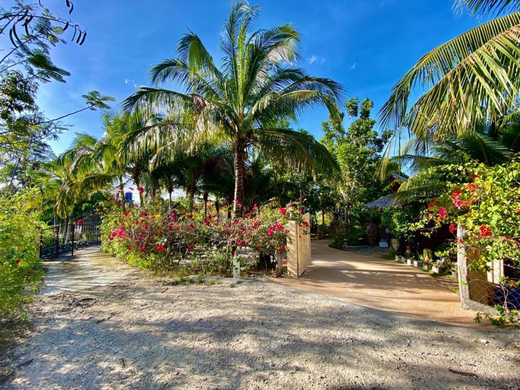 Tahanan Resort San Juan  Bagian luar foto