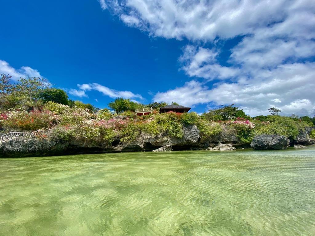 Tahanan Resort San Juan  Bagian luar foto