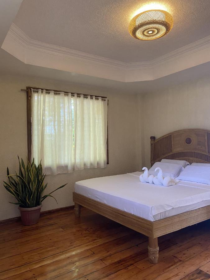 Tahanan Resort San Juan  Bagian luar foto