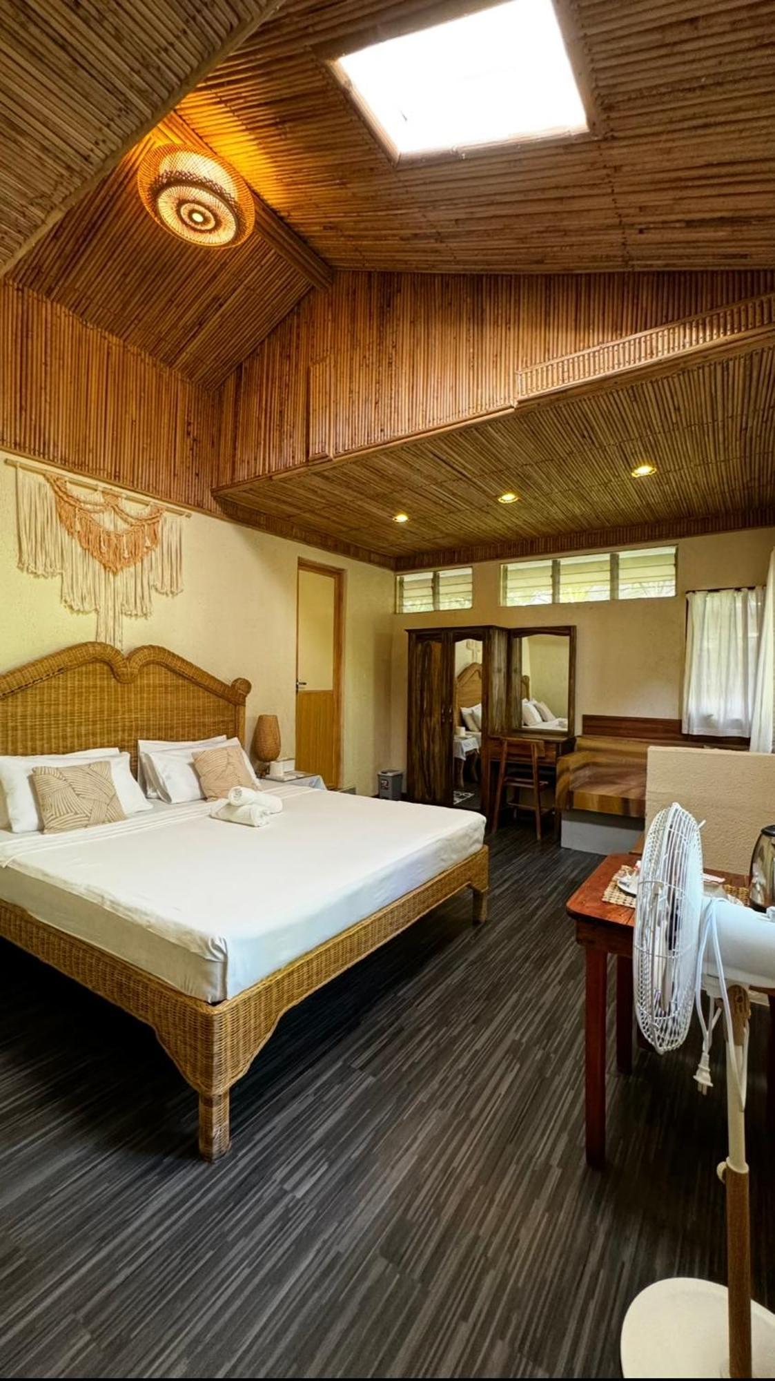 Tahanan Resort San Juan  Bagian luar foto